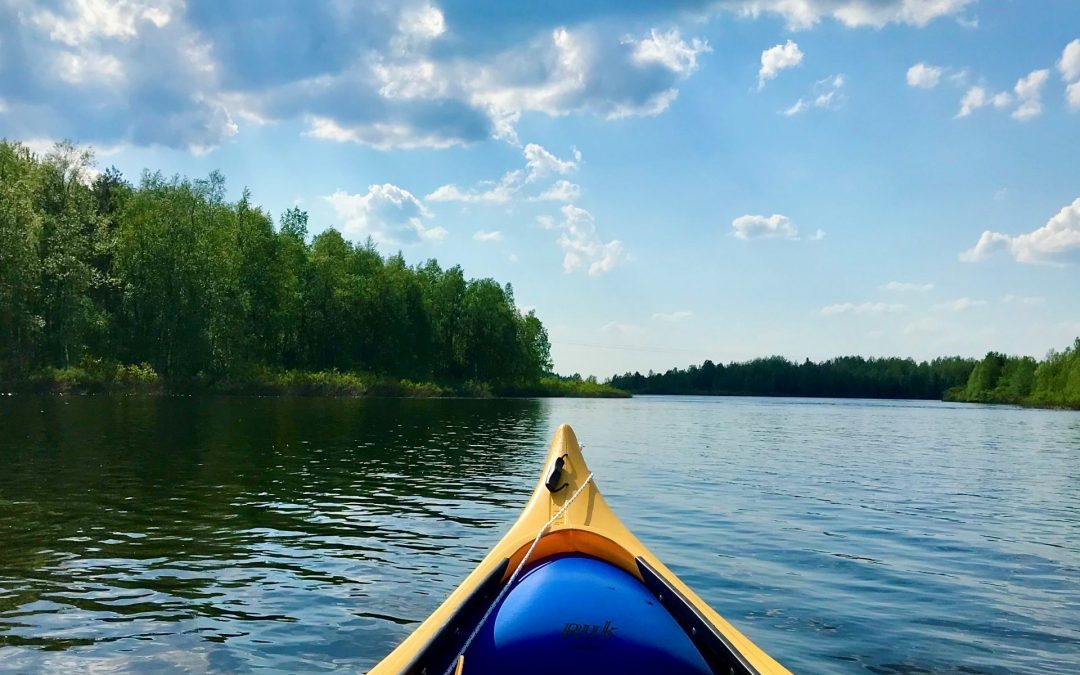 Start your summer adventure: Canoeing in Lapland