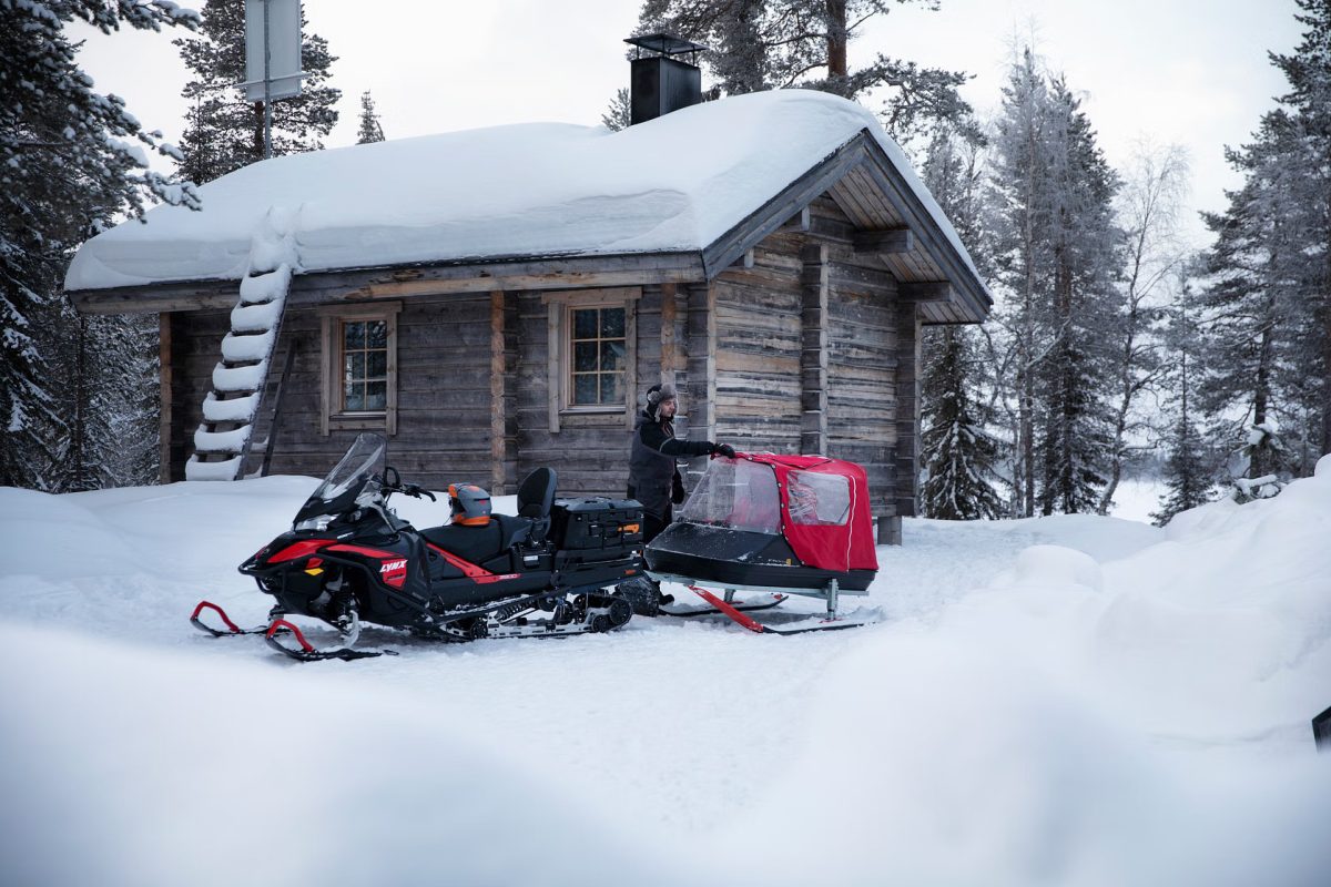 Northern Lights Sledge Snowmobile Ride