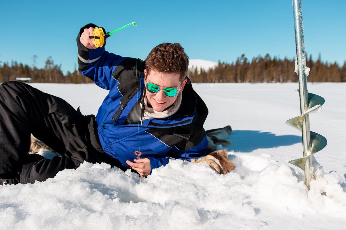 Ice Fishing Experience in Levi