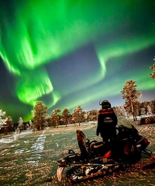 Northern Lights Snowmobile Tour Northern Lights Snowmobile Tour