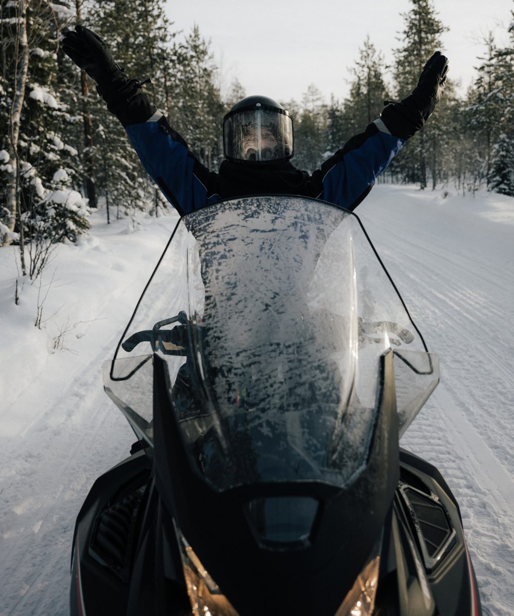 Long Snowmobiling in Rovaniemi Short Snowmobile Safari